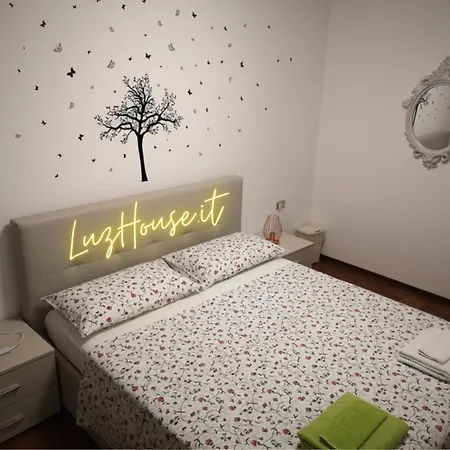 Luz House