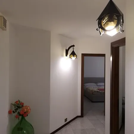 Luz House Tavernola Bergamasca